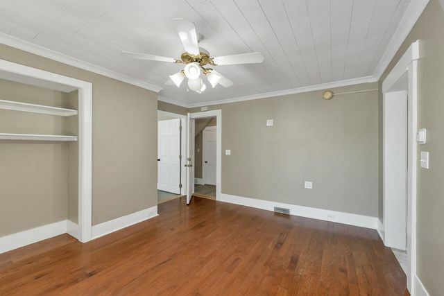 16 Brook Street, Derry, NH 03038