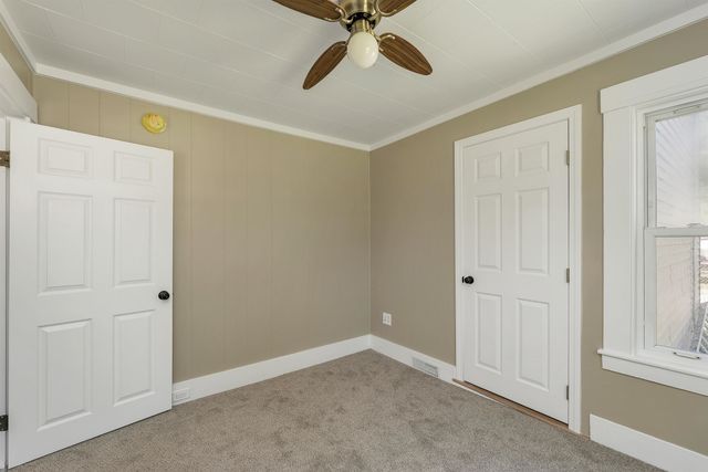16 Brook Street, Derry, NH 03038