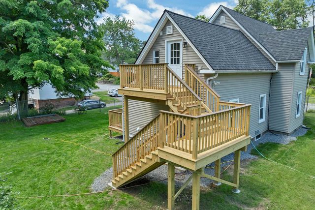 16 Brook Street, Derry, NH 03038