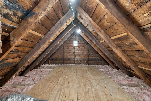 16 Brook Street, Derry, NH 03038
