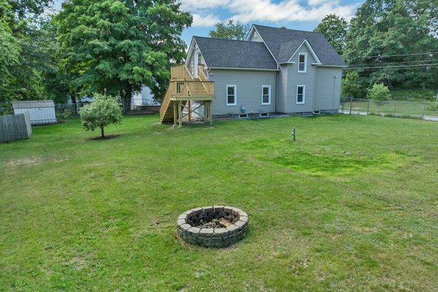 16 Brook Street, Derry, NH 03038