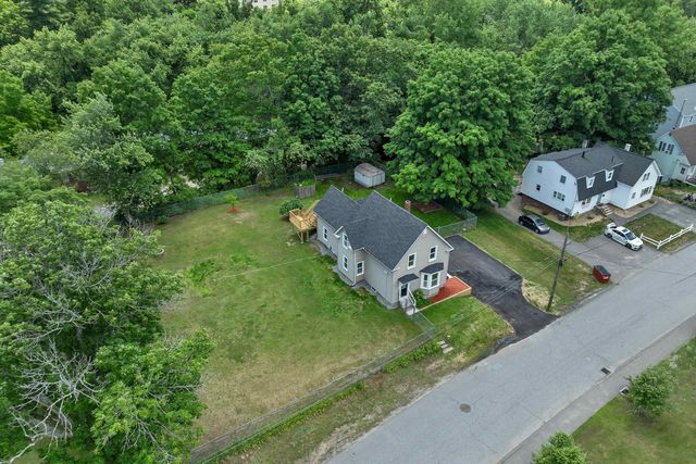 16 Brook Street, Derry, NH 03038