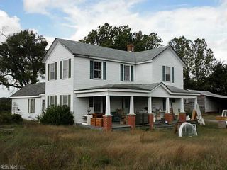 8433 Short LN, Suffolk, VA 23438