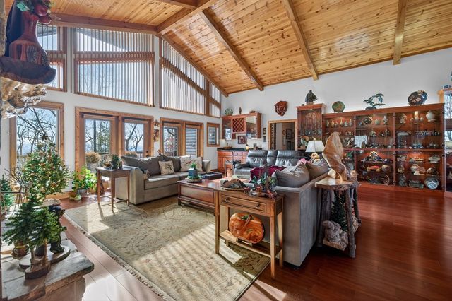 200 Twelve Oaks Drive, Murphy, NC 28906