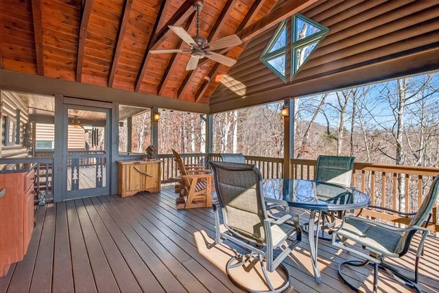 200 Twelve Oaks Drive, Murphy, NC 28906