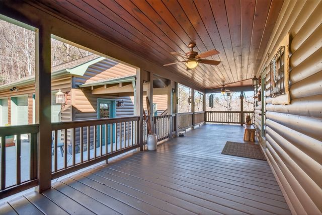 200 Twelve Oaks Drive, Murphy, NC 28906