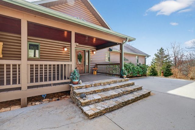 200 Twelve Oaks Drive, Murphy, NC 28906