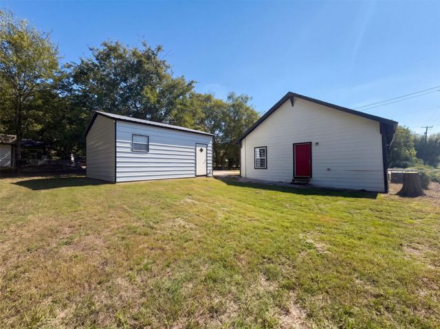 1425 E Cherry Street, Sherman, TX 75090