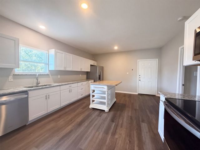 1425 E Cherry Street, Sherman, TX 75090