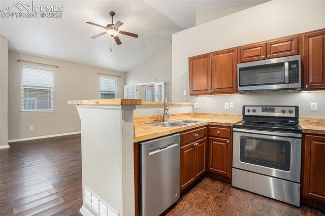 3914 Leah Heights, Colorado Springs, CO 80906