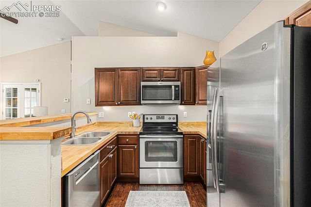 3914 Leah Heights, Colorado Springs, CO 80906