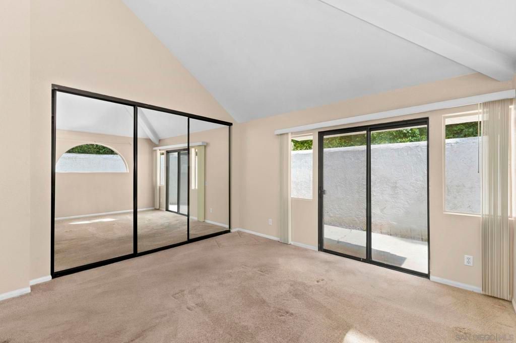 Image 13 of property listing at 4576 Villas Drive, Bonita, CA 91902