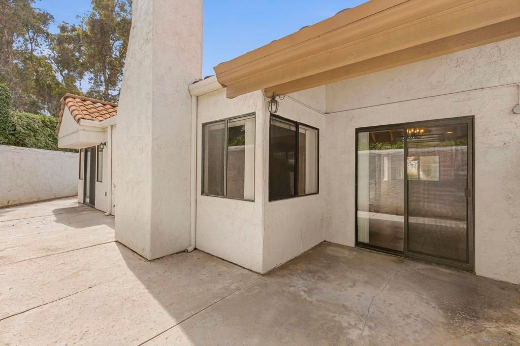 Image 19 of property listing at 4576 Villas Drive, Bonita, CA 91902