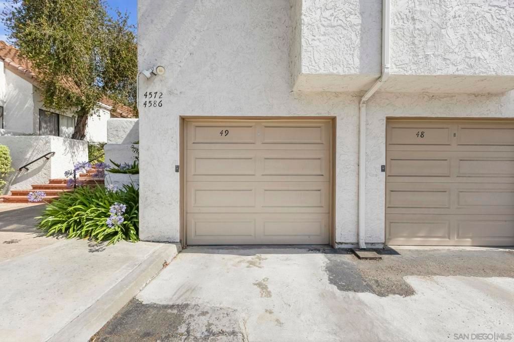 Image 23 of property listing at 4576 Villas Drive, Bonita, CA 91902