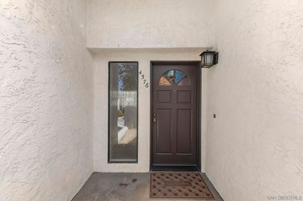 Image 30 of property listing at 4576 Villas Drive, Bonita, CA 91902