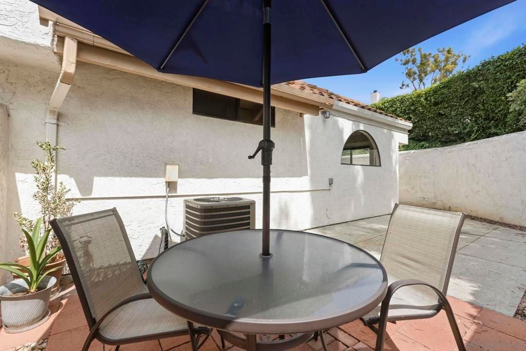Image 41 of property listing at 4576 Villas Drive, Bonita, CA 91902