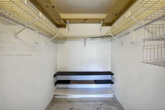 8951 Sunrise Lakes Blvd 105, Sunrise, FL 33322