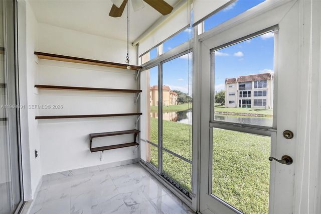 8951 Sunrise Lakes Blvd 105, Sunrise, FL 33322