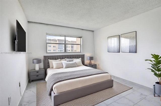 8951 Sunrise Lakes Blvd 105, Sunrise, FL 33322