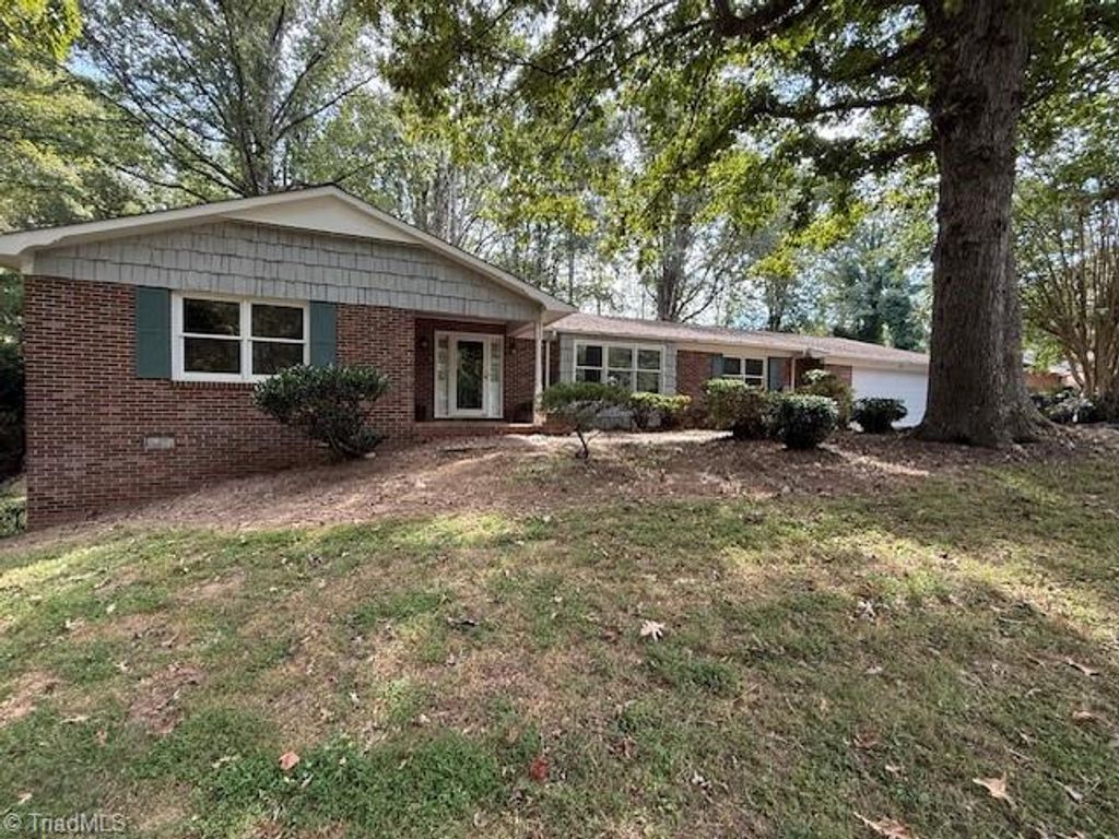 212 Cedar Lane, North Wilkesboro, NC 28659