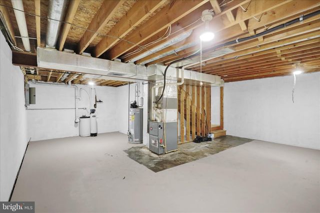 53 HERON RD, Lititz, PA 17543