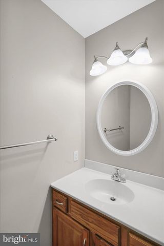53 HERON RD, Lititz, PA 17543
