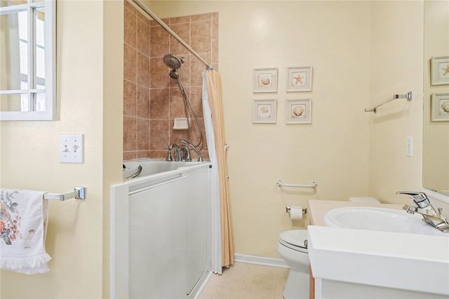 6 Captiva Crossing, Perinton, NY 14450