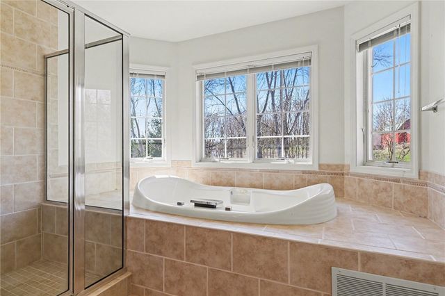 6 Captiva Crossing, Perinton, NY 14450