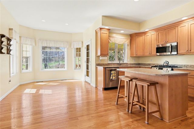 6 Captiva Crossing, Perinton, NY 14450