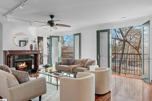 1209 E Washington Street Unit 301, Greenville, SC 29601