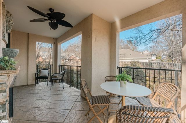 1209 E Washington Street Unit 301, Greenville, SC 29601