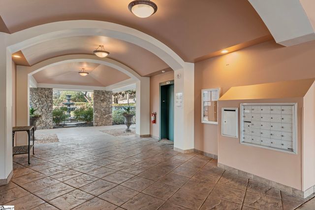 1209 E Washington Street Unit 301, Greenville, SC 29601