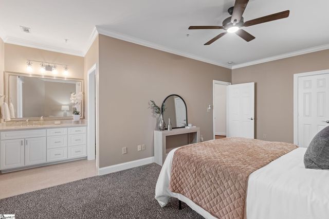 1209 E Washington Street Unit 301, Greenville, SC 29601