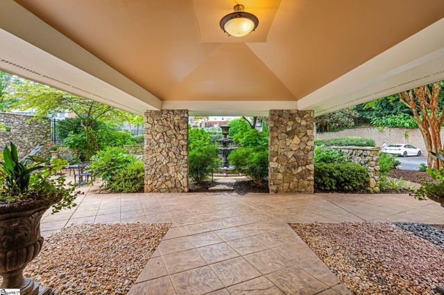 1209 E Washington Street Unit 301, Greenville, SC 29601