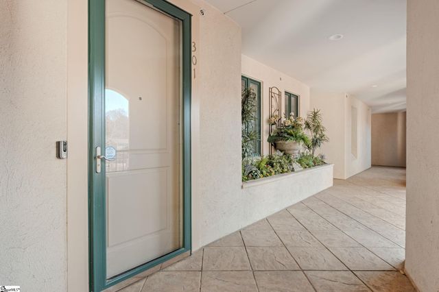 1209 E Washington Street Unit 301, Greenville, SC 29601