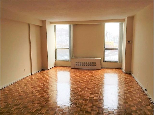 33 Pond Ave 813, Brookline, MA 02445