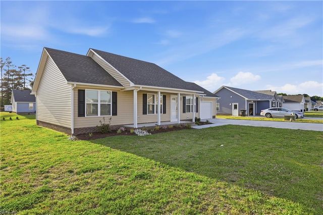 211 Compass DR, Elizabeth City, NC 27909