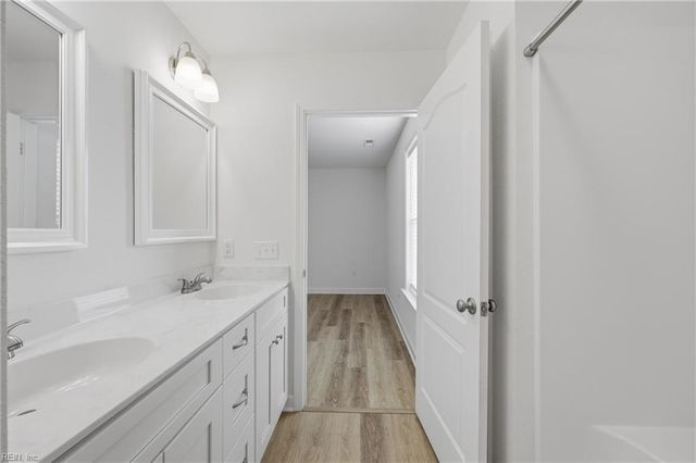 211 Compass DR, Elizabeth City, NC 27909