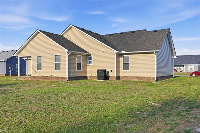 211 Compass DR, Elizabeth City, NC 27909