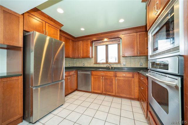 100 Patricia Drive, Tonawanda, NY 14150