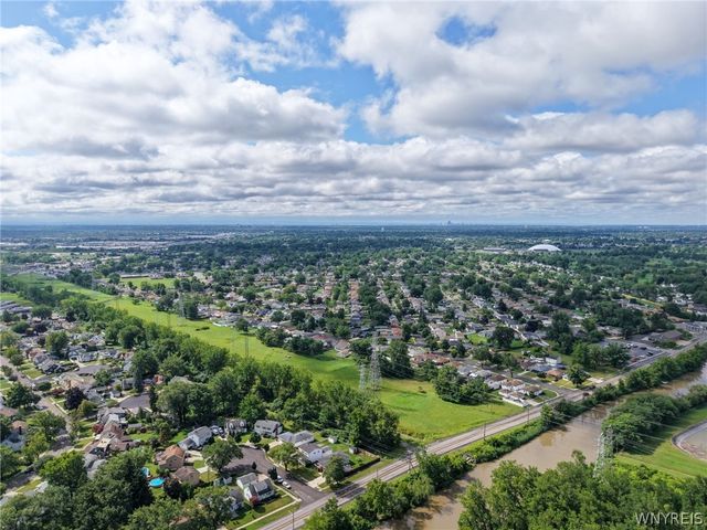 100 Patricia Drive, Tonawanda, NY 14150