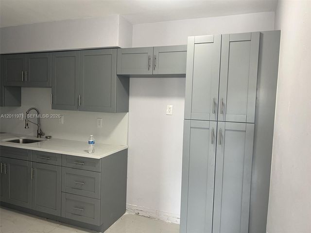 1067 NW 24th St 1067, Miami, FL 33127