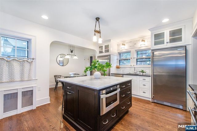 158 Mountain Avenue, Montclair, NJ 07042