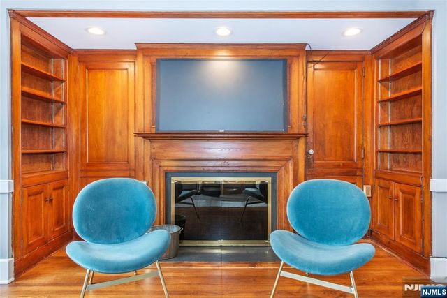 158 Mountain Avenue, Montclair, NJ 07042