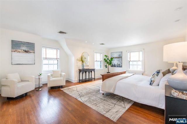 158 Mountain Avenue, Montclair, NJ 07042