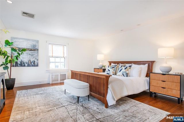 158 Mountain Avenue, Montclair, NJ 07042