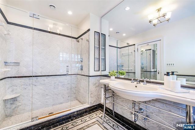 158 Mountain Avenue, Montclair, NJ 07042