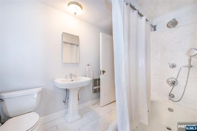 158 Mountain Avenue, Montclair, NJ 07042