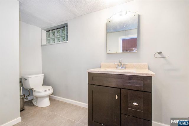 158 Mountain Avenue, Montclair, NJ 07042