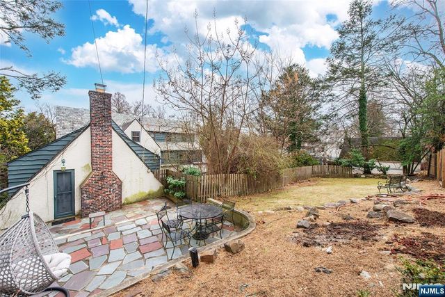 158 Mountain Avenue, Montclair, NJ 07042